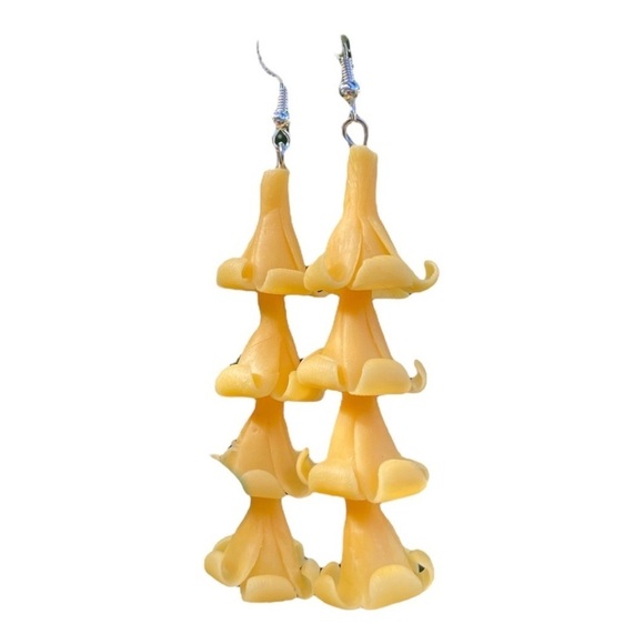 Handmade Puakenikeni Thai Clay Lei 4 Tier Drop Sterling Silver Pierced Earrings - Picture 1 of 5